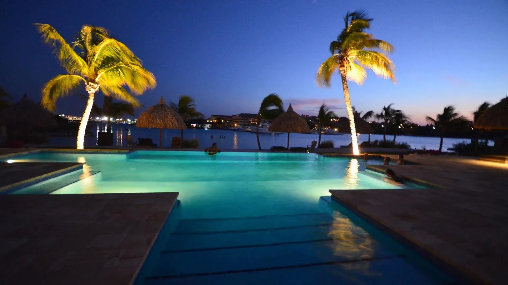 Spanish Water Beach Resort Willemstad